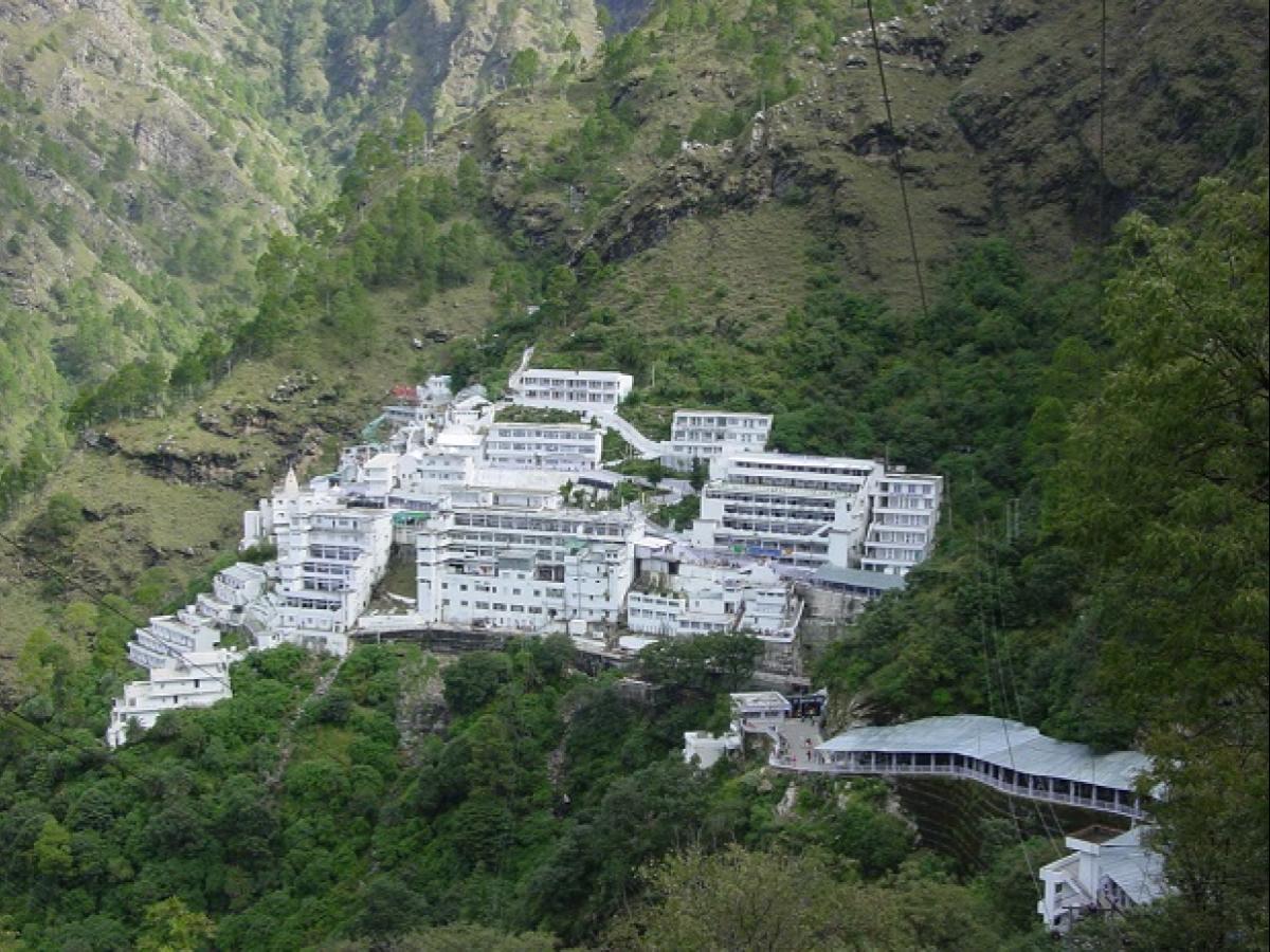 1200x900 Vaishno Devi likely to receive 8.5 mn pilgrims by Dec 31; highest in 5 yrs. Business Standard News