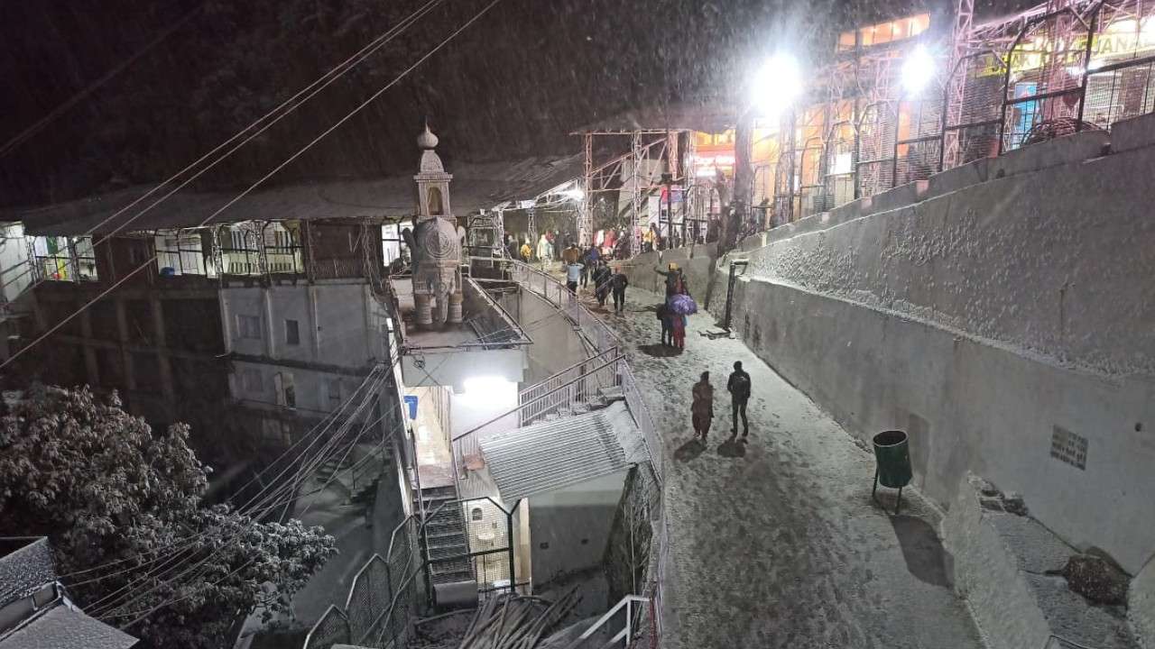 1280x720 Vaishno Devi receives first snowfall of season, check pics