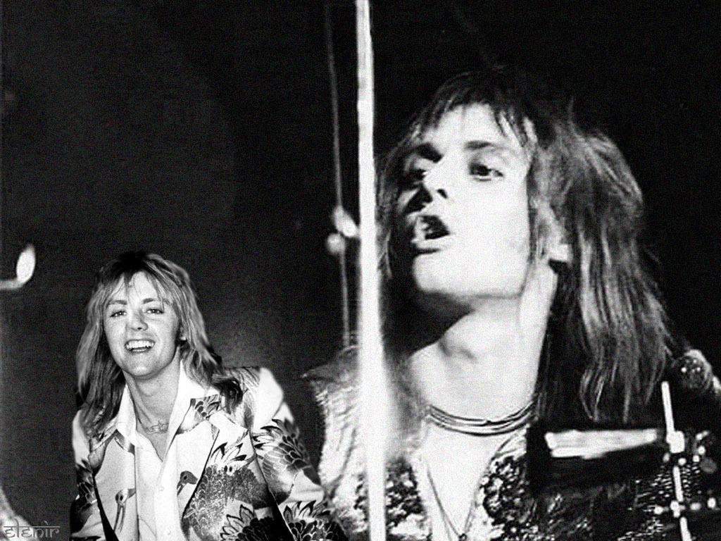 1024x768 Roger Taylor Wallpaper