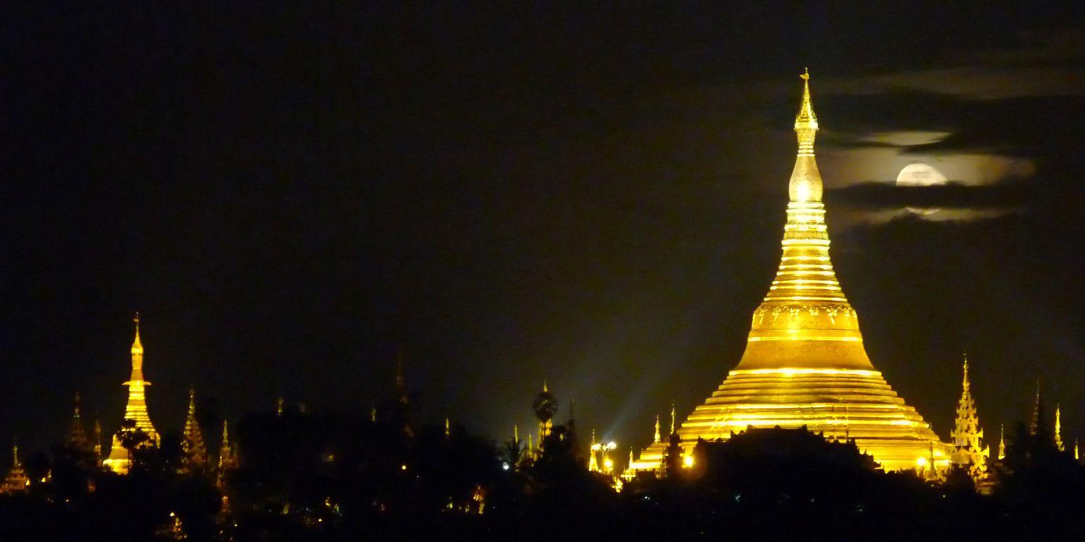 1536x768 Pagoda Wallpaper