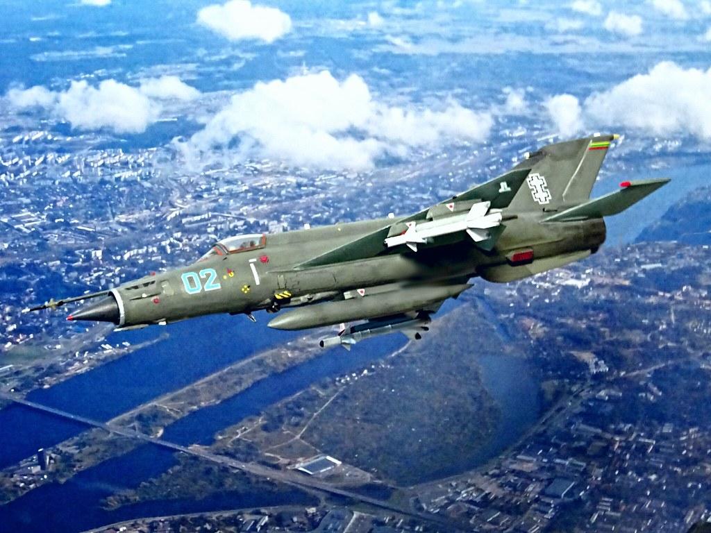 21 января 2000. Mig-21-2000. Миг-21-2000 IAI Lahav. Миг 21. Миг 2000 самолет.