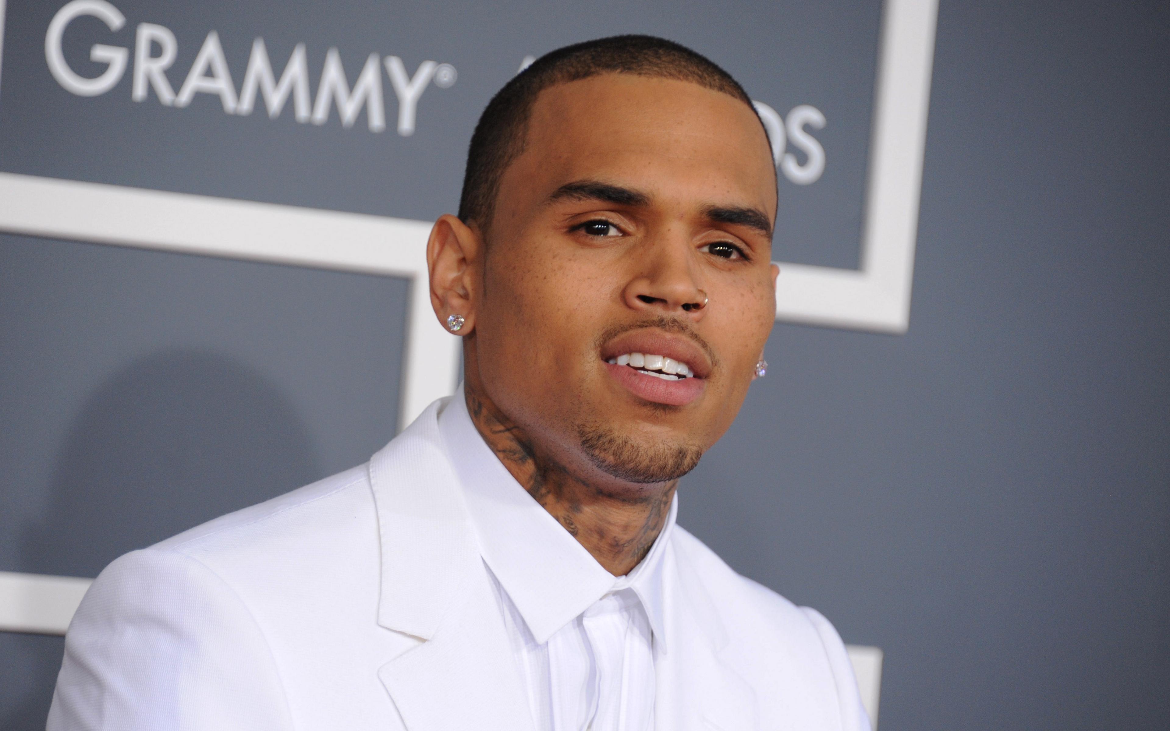 3840x2400 Wallpaper Chris Brown, Conflict, Prison, Rejection
