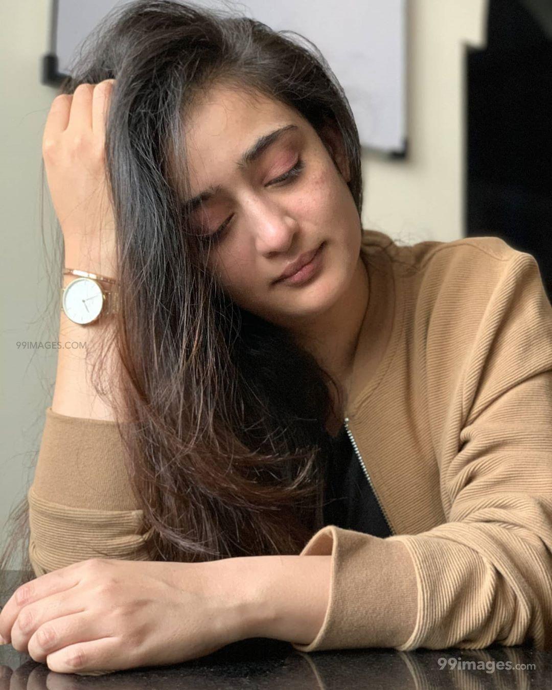 1080x1350 Akshara Haasan HD Wallpaper (Desktop Background / Android / iPhone) (1080p, 4k) (1080x1350) (2021)