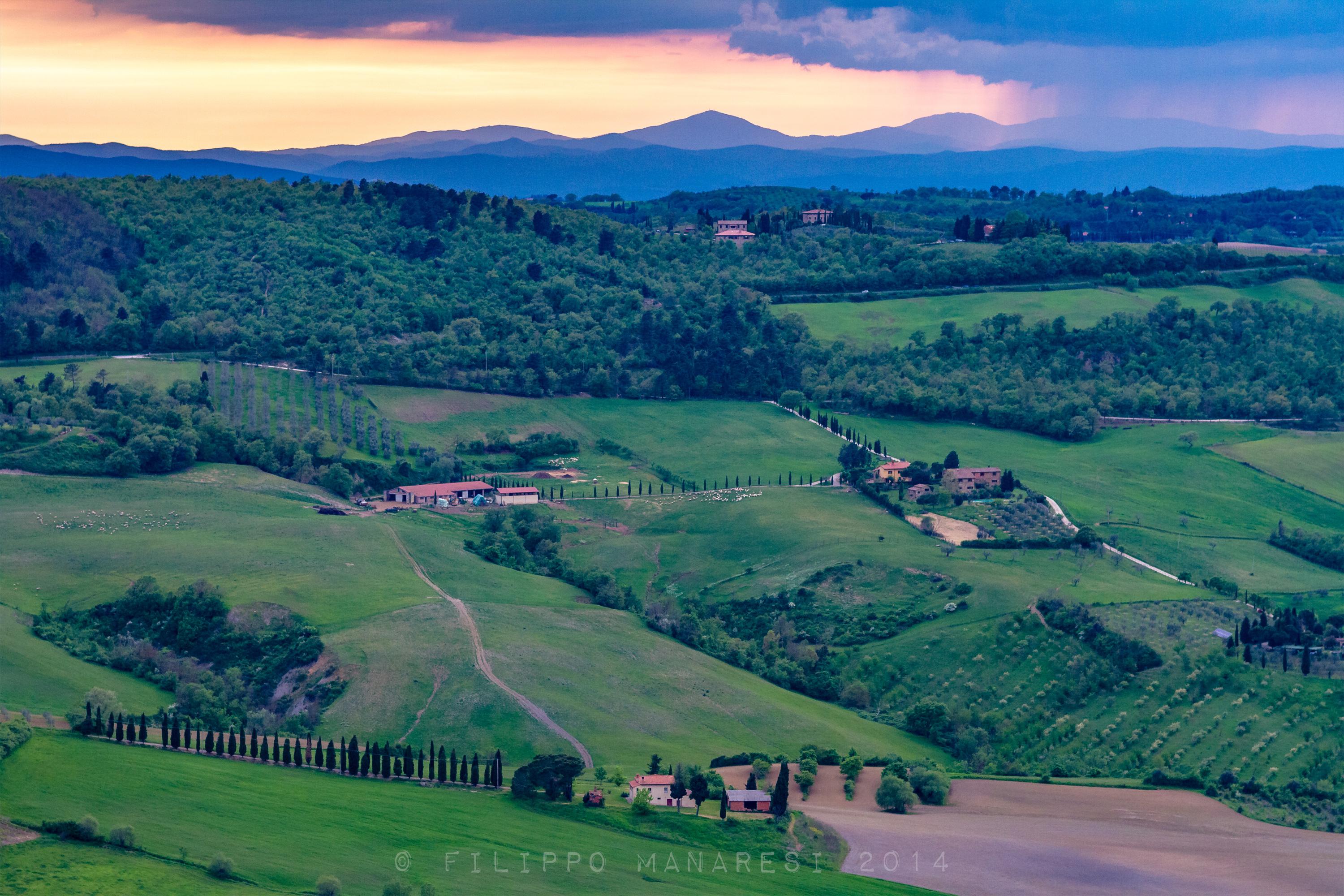 3000x2000 Sunset in Montepulciano, background and more
