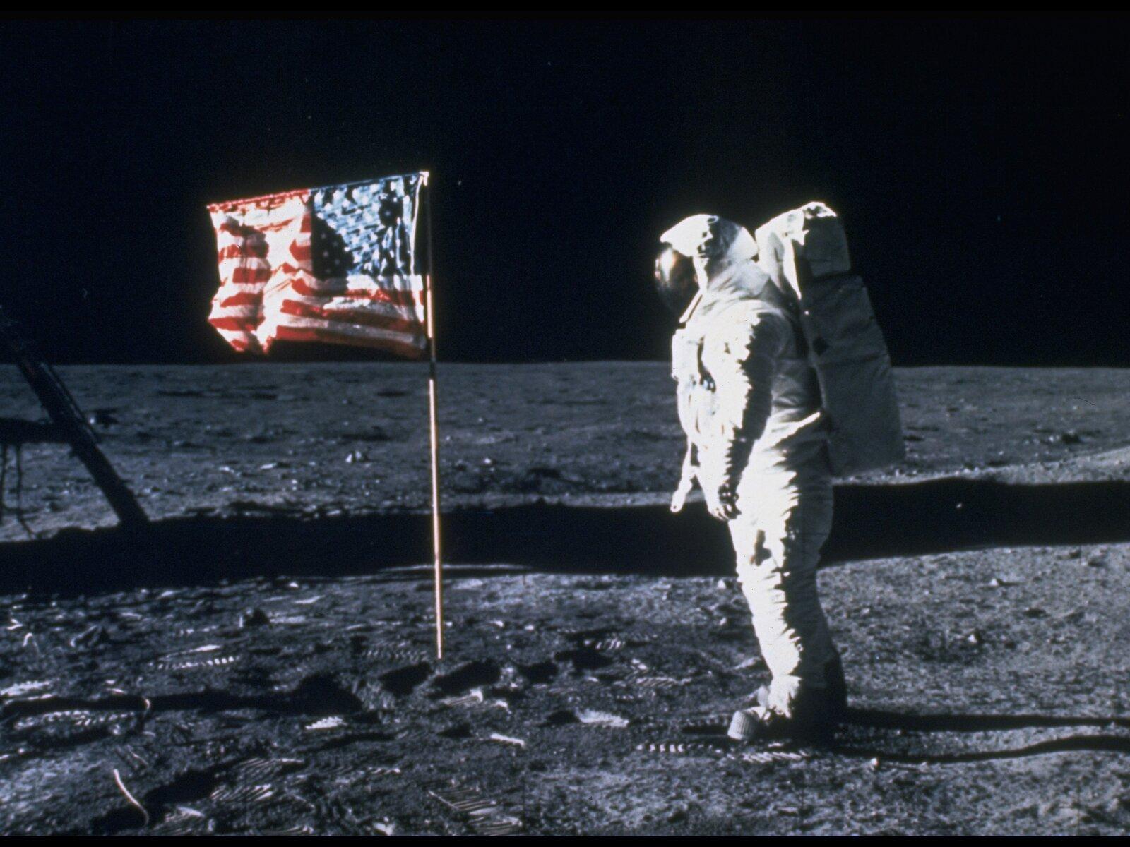 1600x1200 Purple Creme Oreos Will Celebrate the Moon Landing, Apparently. Food & Wine
