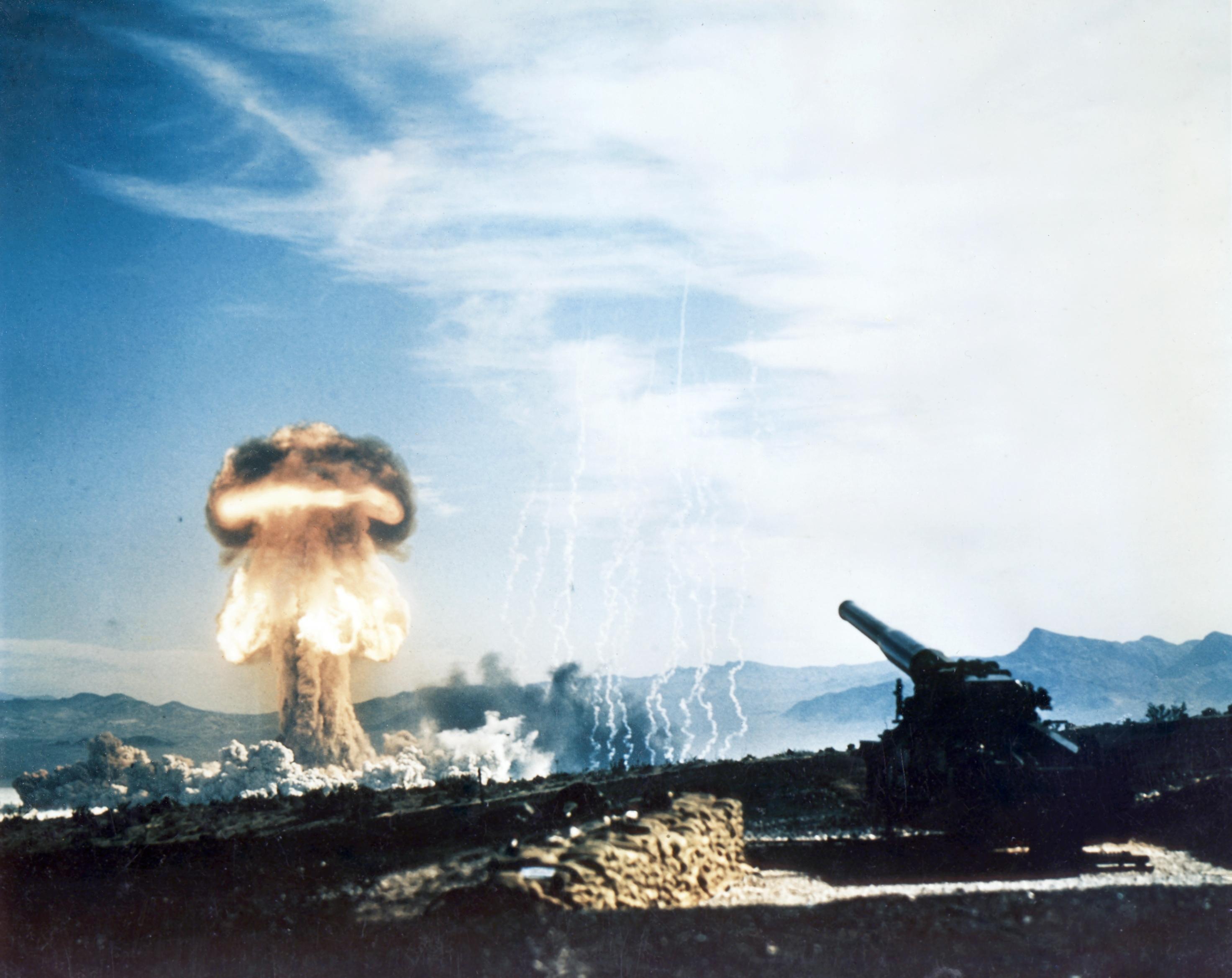 2945x2338 Nuclear artillery