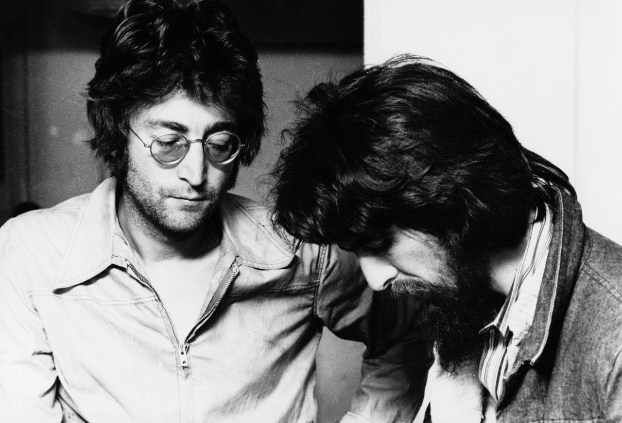 1280x872 John & George. John lennon, Citações de john lennon, George harrison