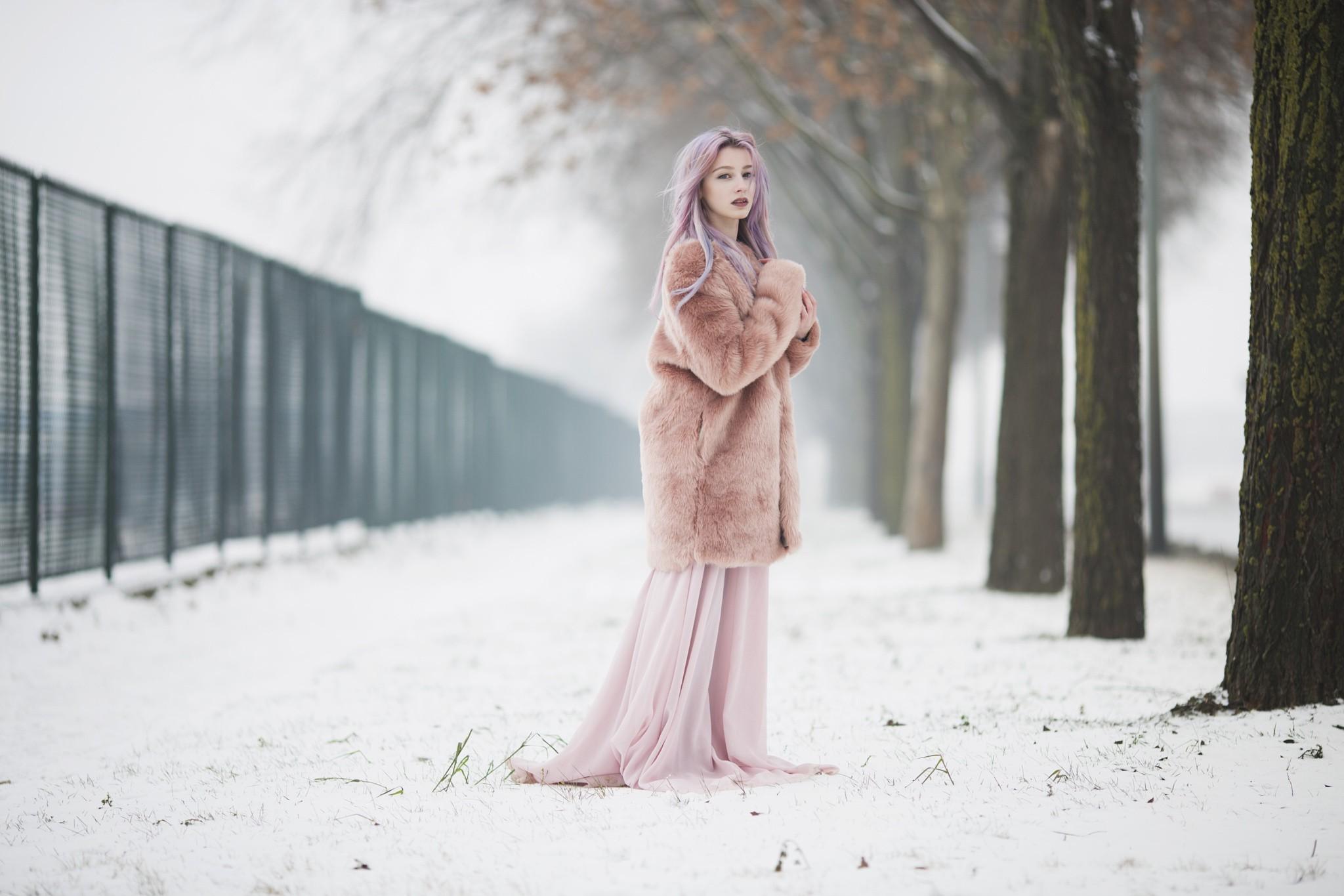 2048x1365 women, Looking At Viewer, Pink Hair, Blonde, Winter, Alone, Snow Wallpaper HD / Desktop and Mobile Background