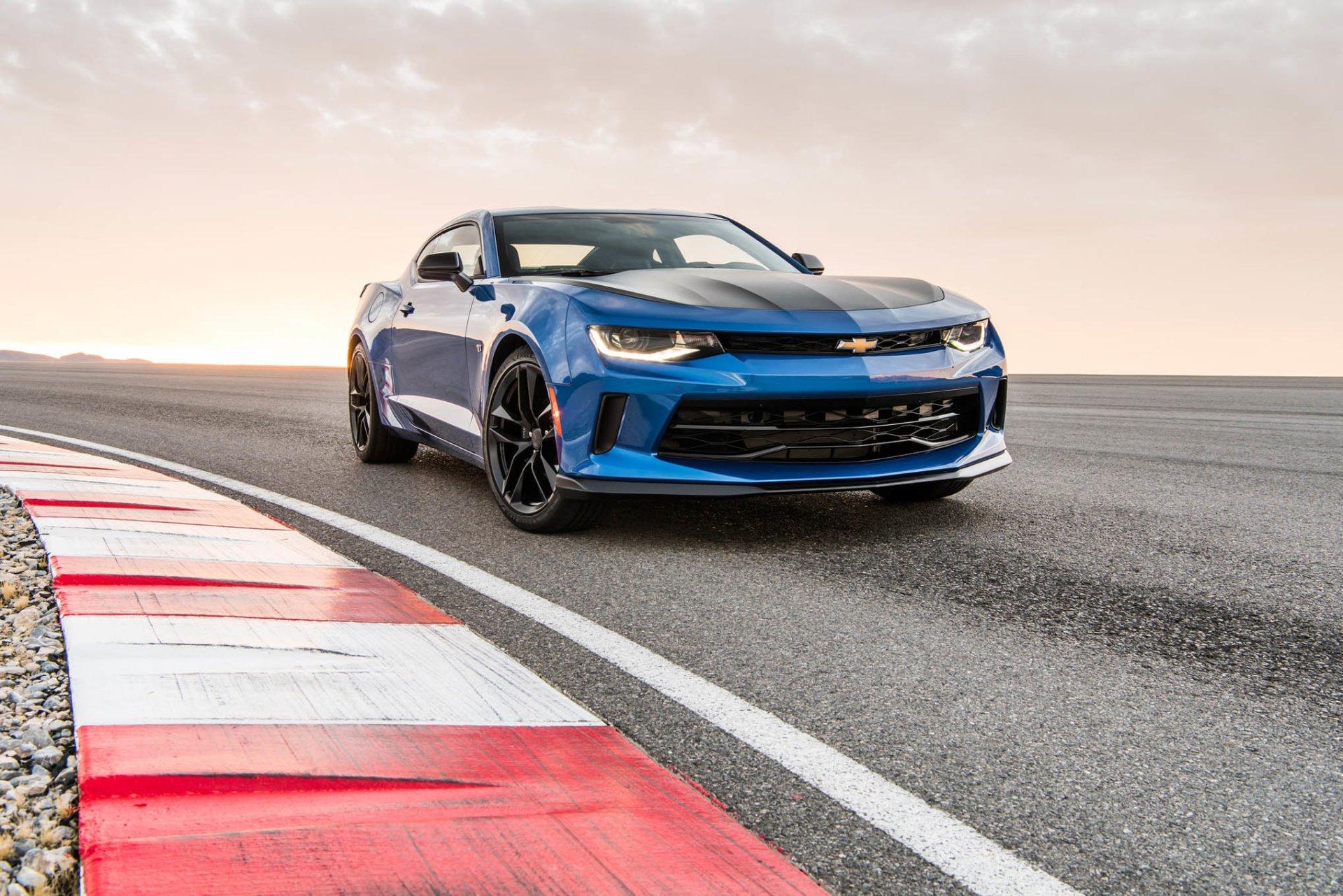 1920x1282 Chevrolet Camaro 1LE HD Wallpaper and Background Image