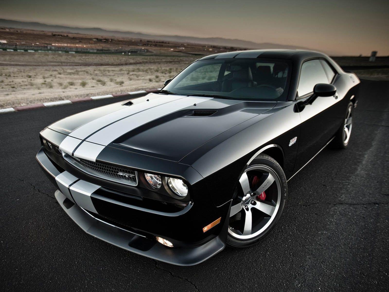 1600x1200 door dodge challenger. Dodge challenger srt8 blue wallpaper