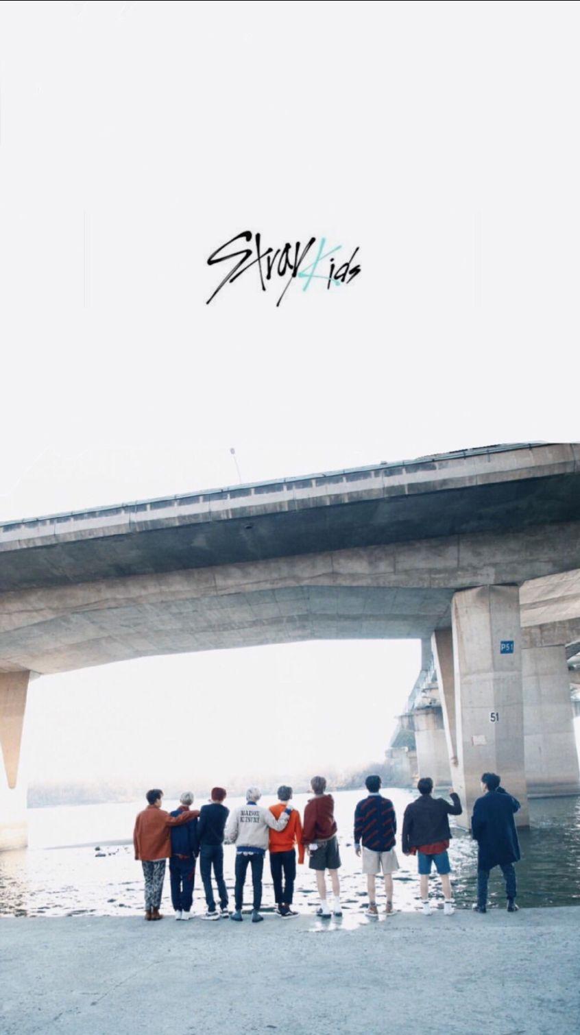 846x1510 Stray kids wallpaper. Miroh. Wallpaper ponsel, Pria, Galeri