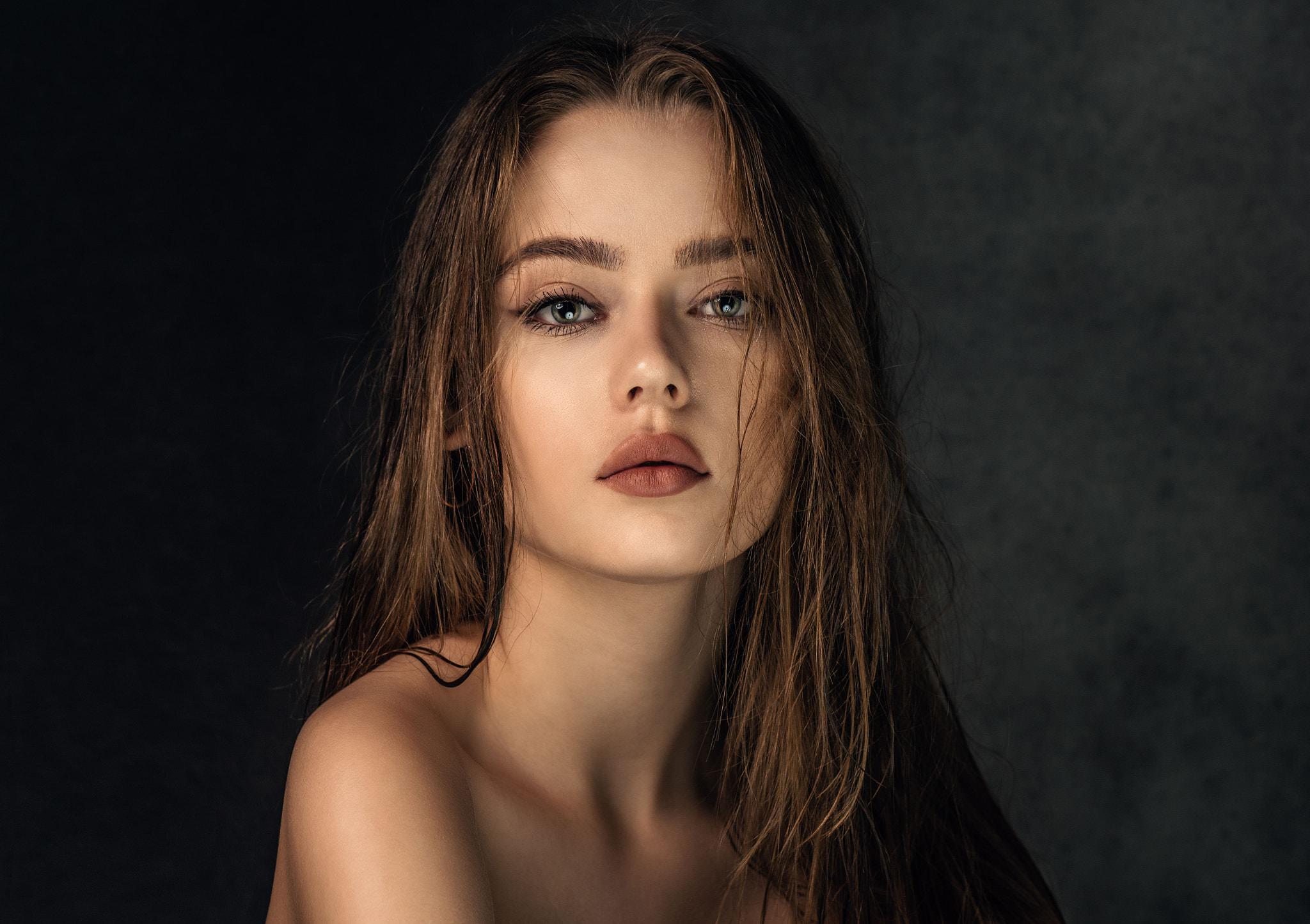 2048x1445 Woman, Stare, Girl, Model, Face, Brunette wallpaper. Mocah HD Wallpaper