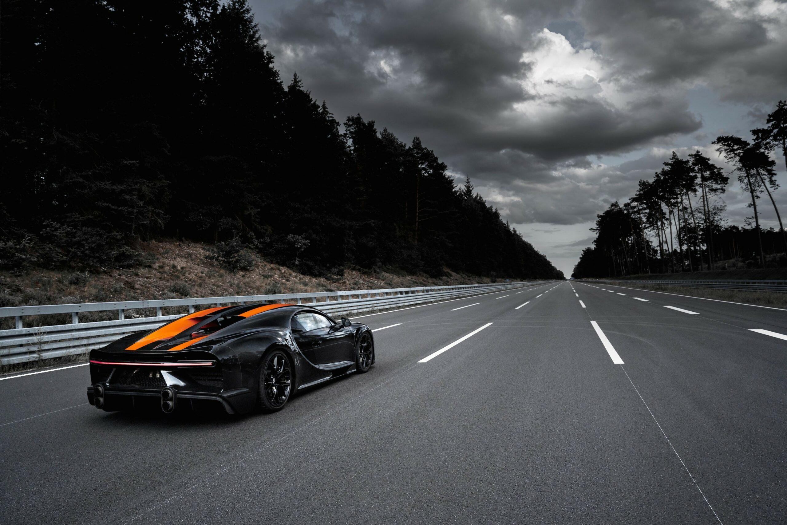 2560x1708 Chiron Super Sport Wallpaper