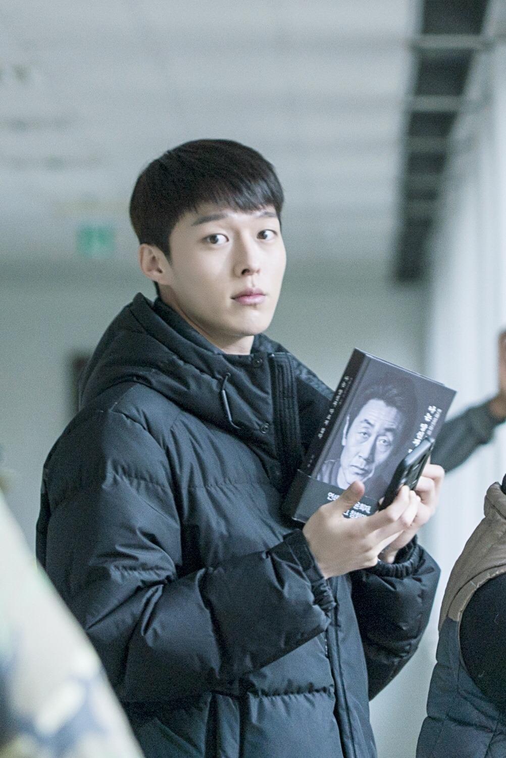 1002x1500 heo joon ho
