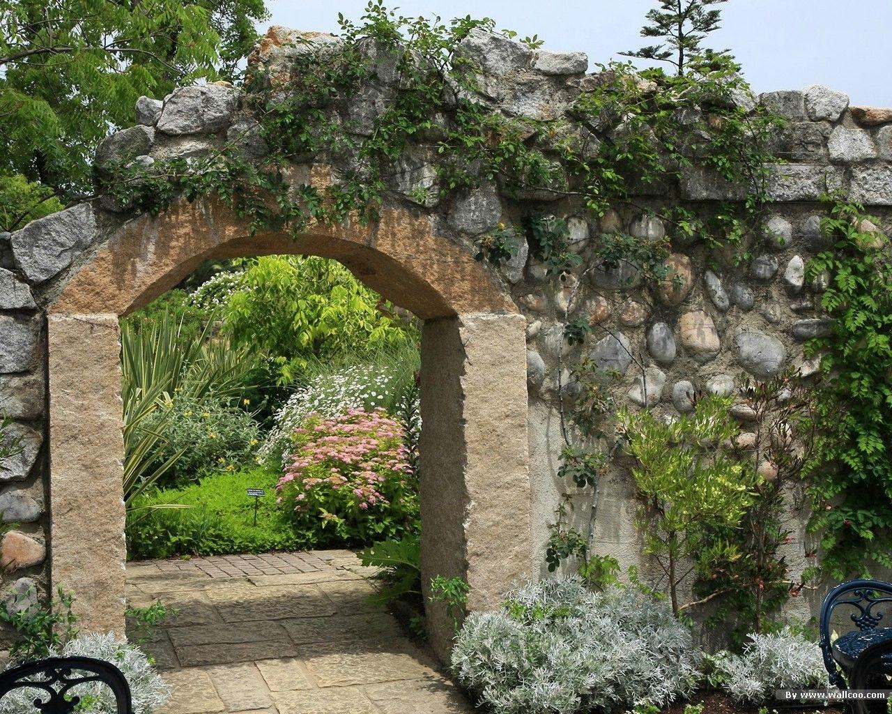 1280x1024 Misc: Japanese Garden Gate Flowers Beautiful Greens Stone Picture