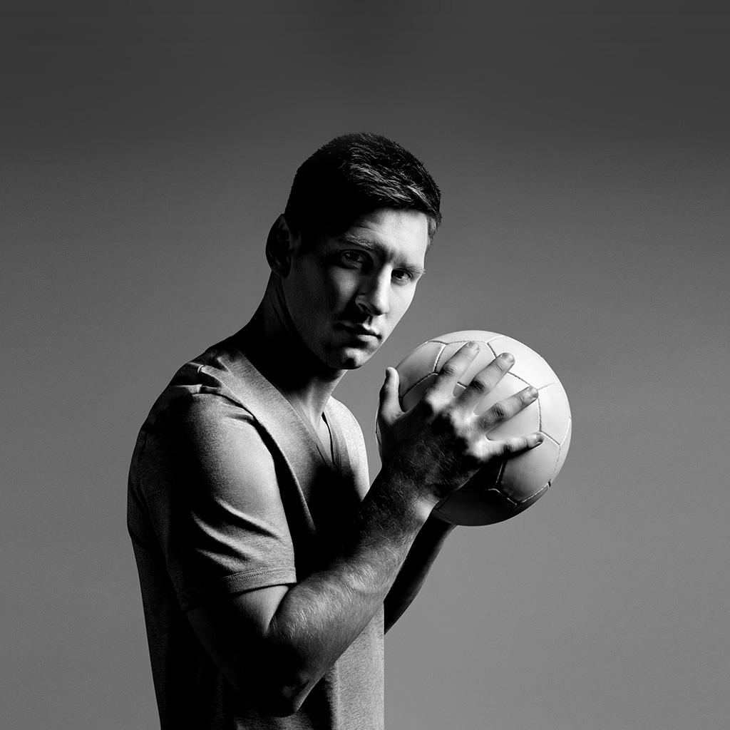 1024x1024 Lionel Messi Soccer Bw Dark Sports Wallpaper