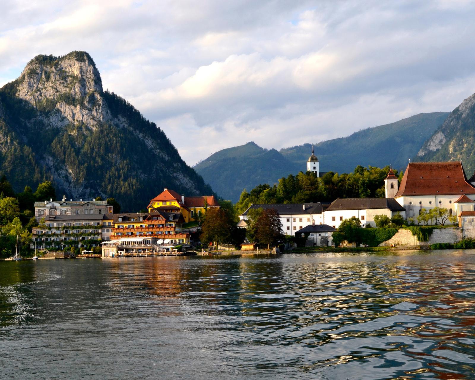 1600x1280 Salzkammergut Wallpaper for Google Nexus 7