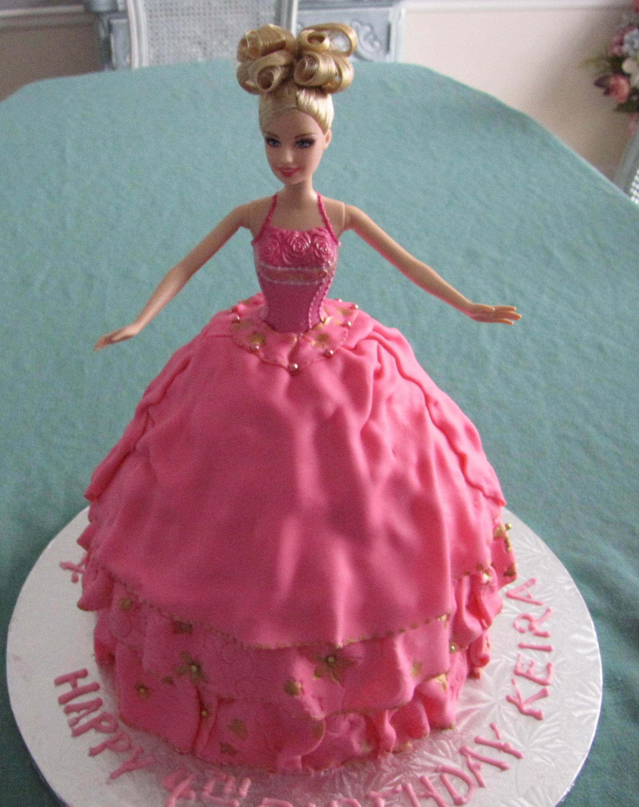 2165x2736 Barbie Cakes