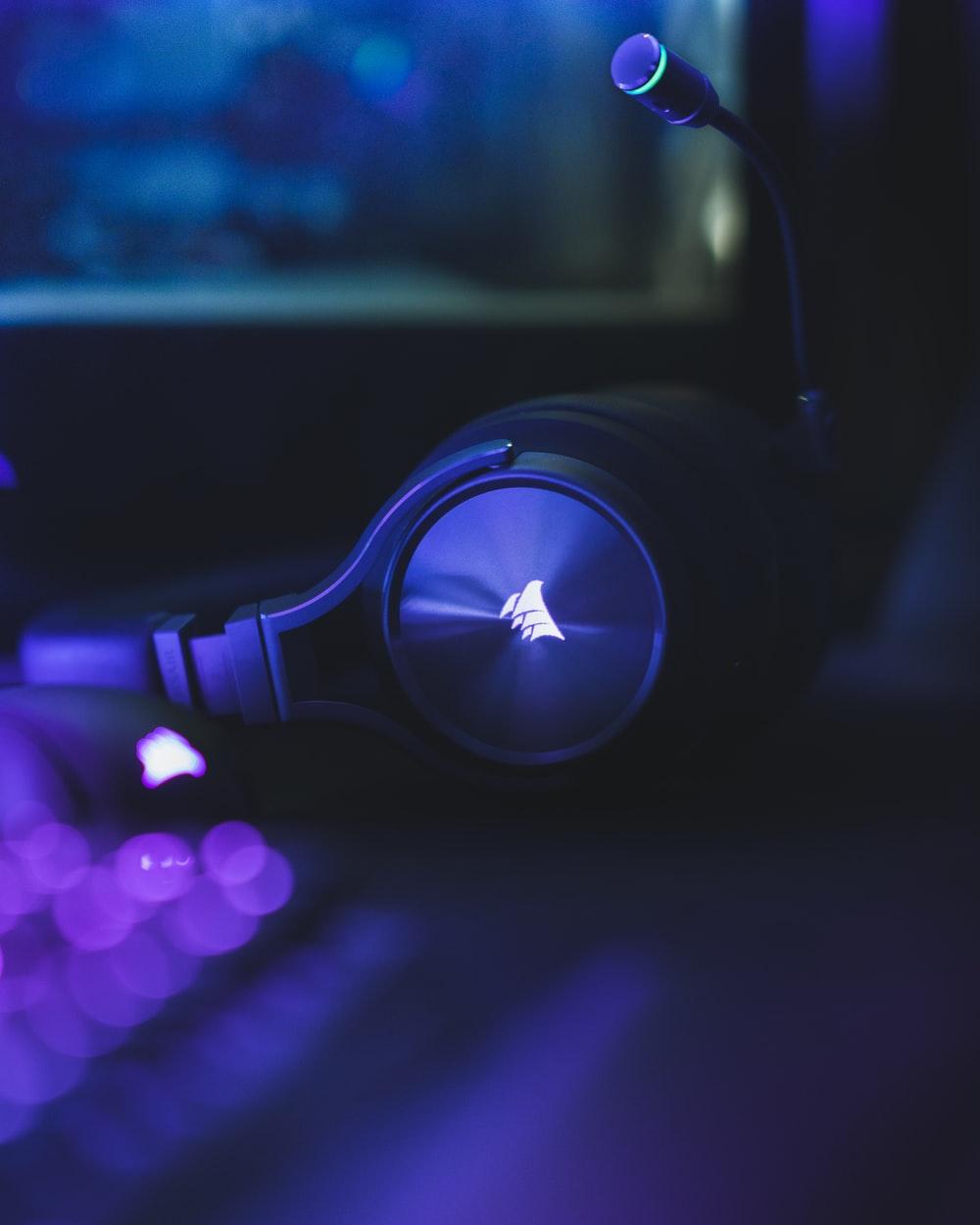 1000x1250 black and blue corded headphones photo