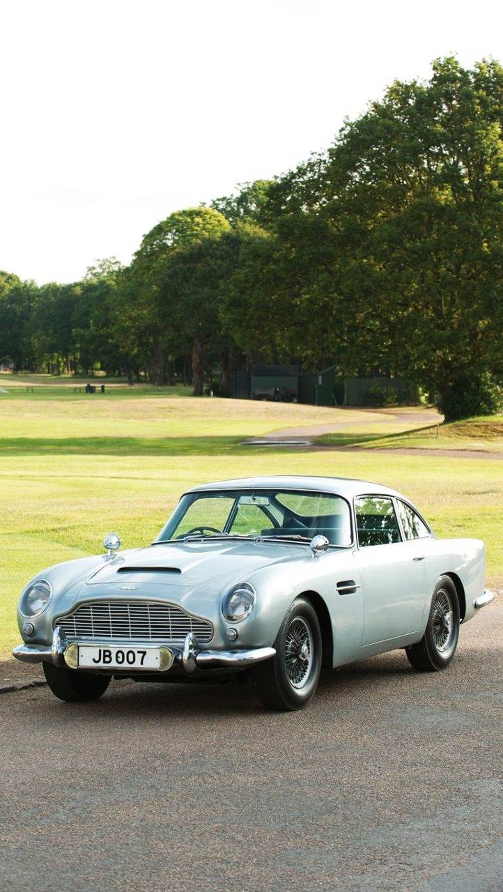 722x1280 Aston Martin DB5 Wallpaper