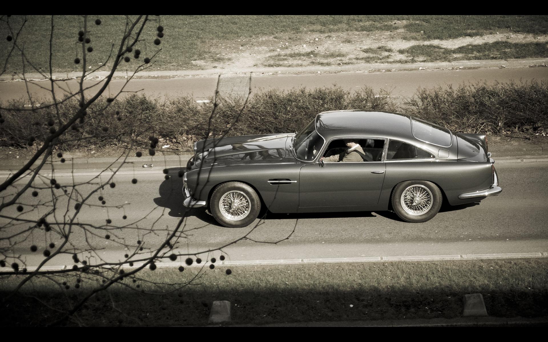 1920x1200 aston, Martin, Db Classic, James, Bond, Movies, Roads Wallpaper HD / Desktop and Mobile Background