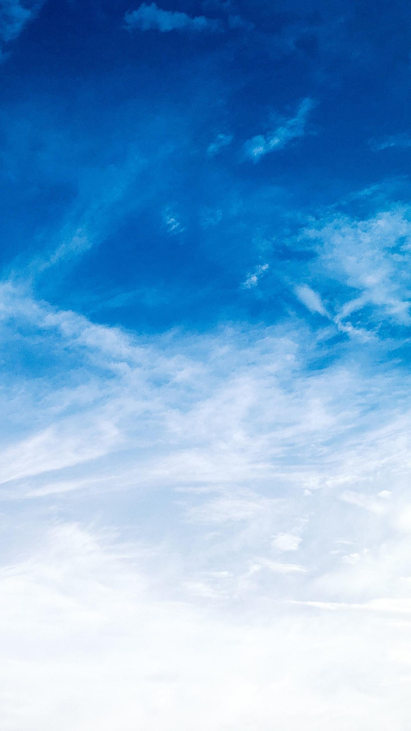 1440x2560 Download wallpaper 1440x2560 clouds and blue sky, sunny day, qhd samsung galaxy s s edge, note, lg g 1440x2560 HD background, 10815