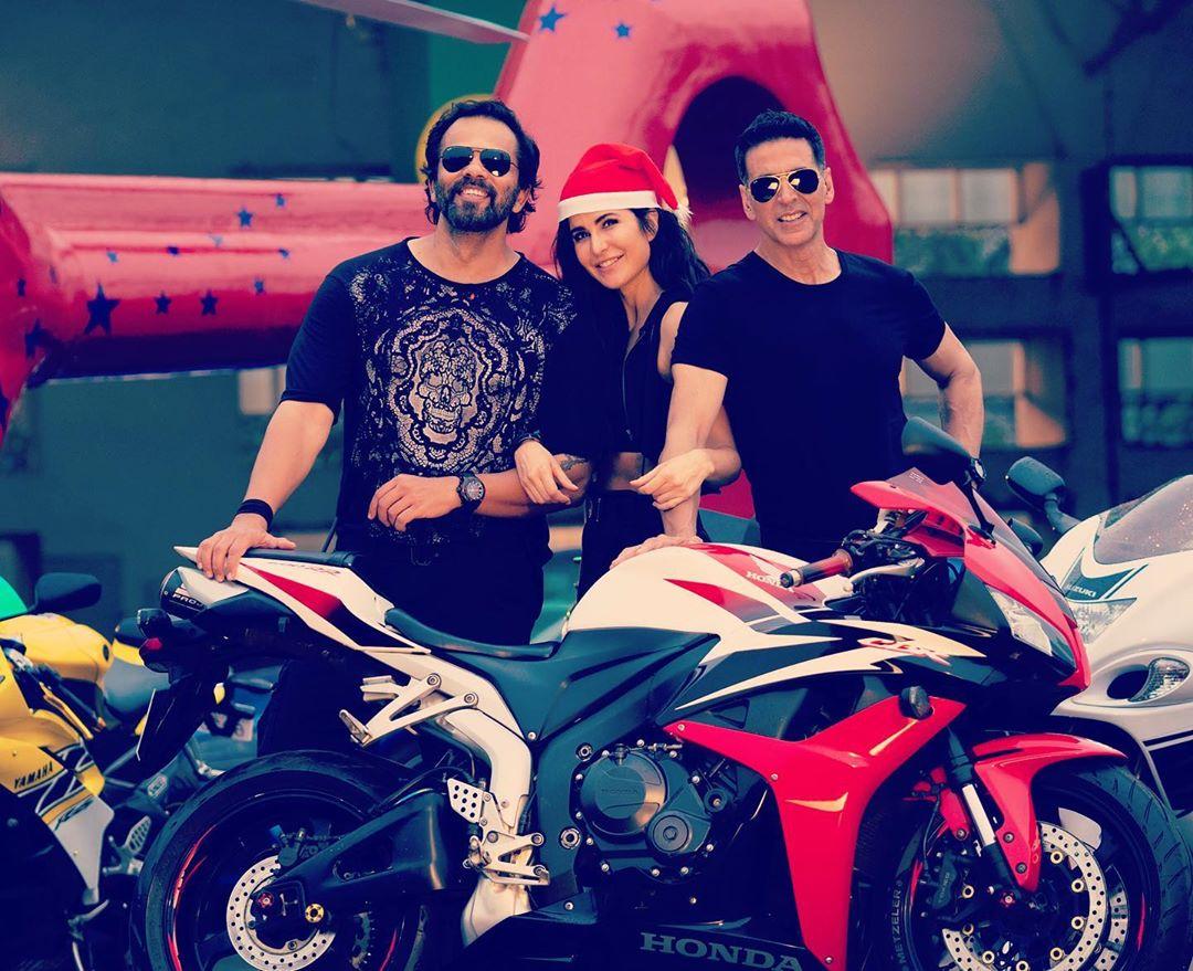 1080x879 Katrina Kaif Merry Christmas To Everyone From The Team Of Sooryavanshi Wallpaper October 2021