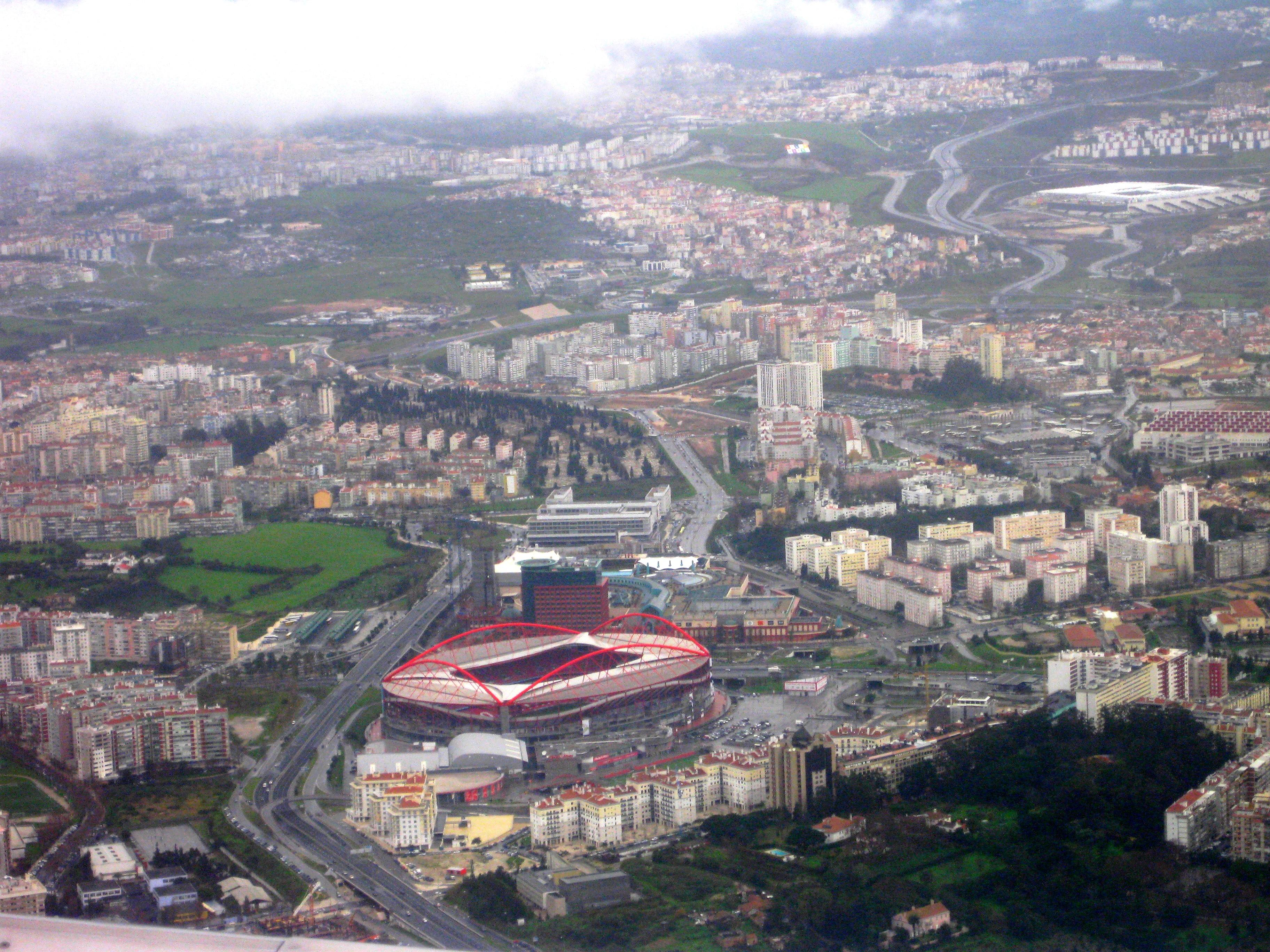3648x2736 Estadio da Luz no ar !