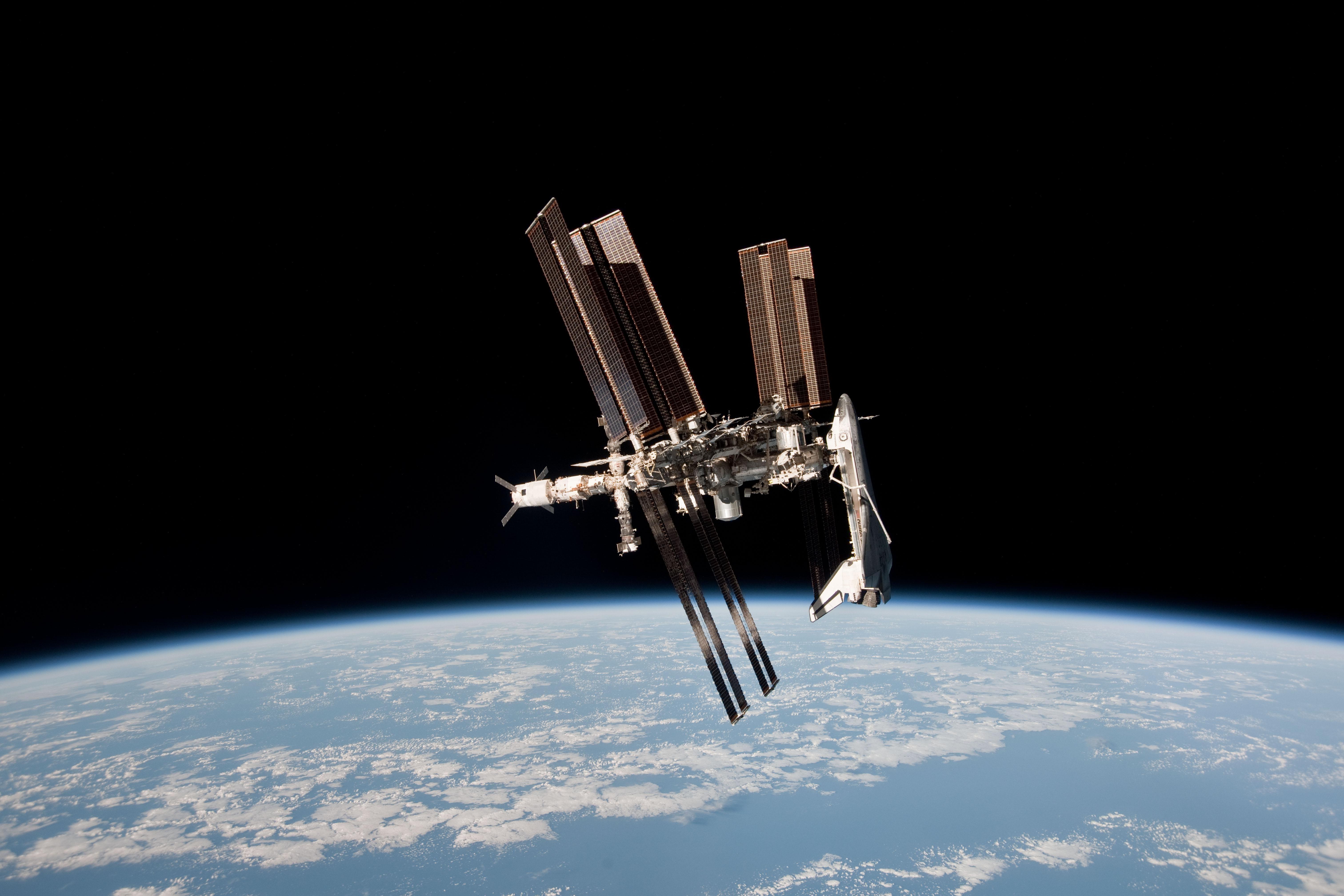 6048x4032 space space station space shuttle earth international space station wallpaper