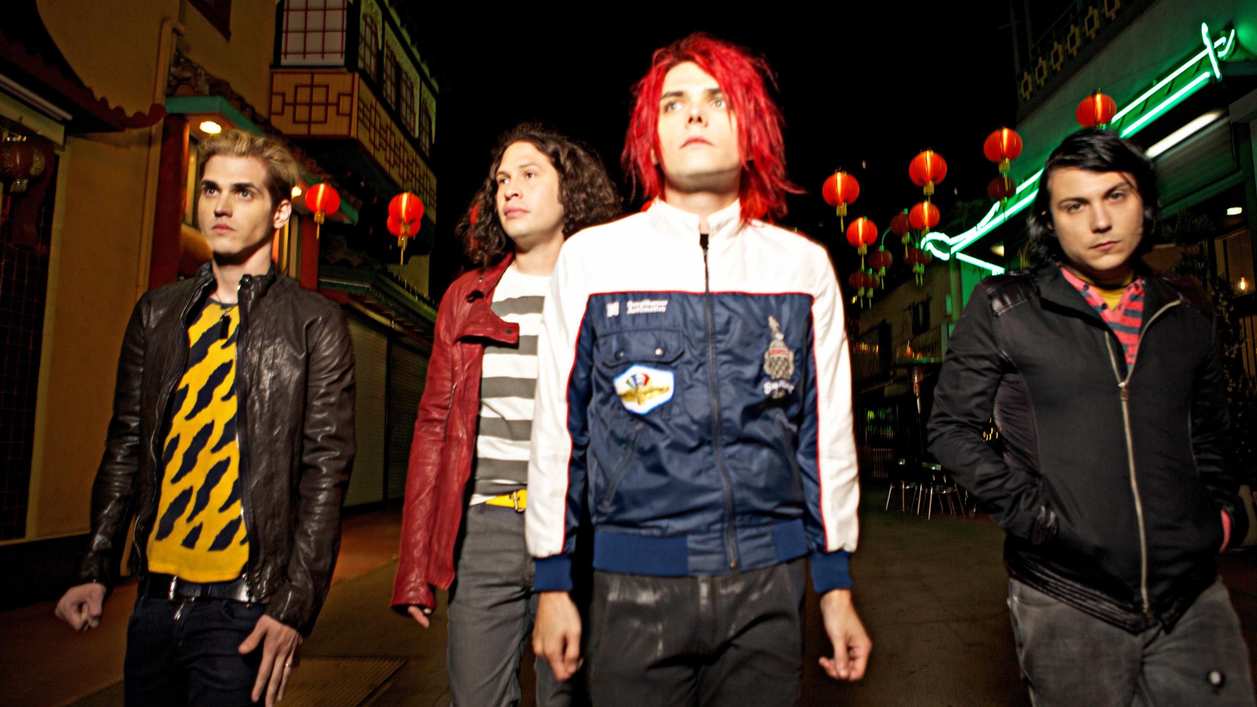 2560x1440 Download wallpaper gerard way, mikey way, my chemical romance, frank iero, ray toro, killjoys, danger days, section music in resolution 2560x1440