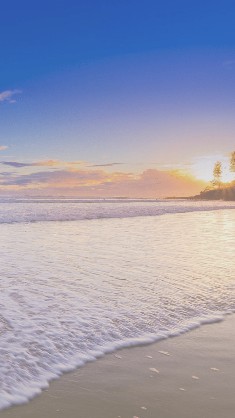 750x1334 Sunny Beach Wallpaper
