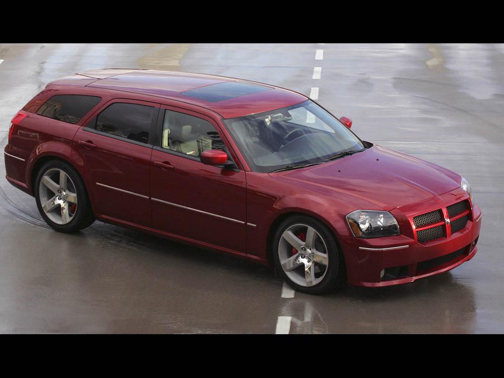 1024x768 Dodge Magnum SRT 8