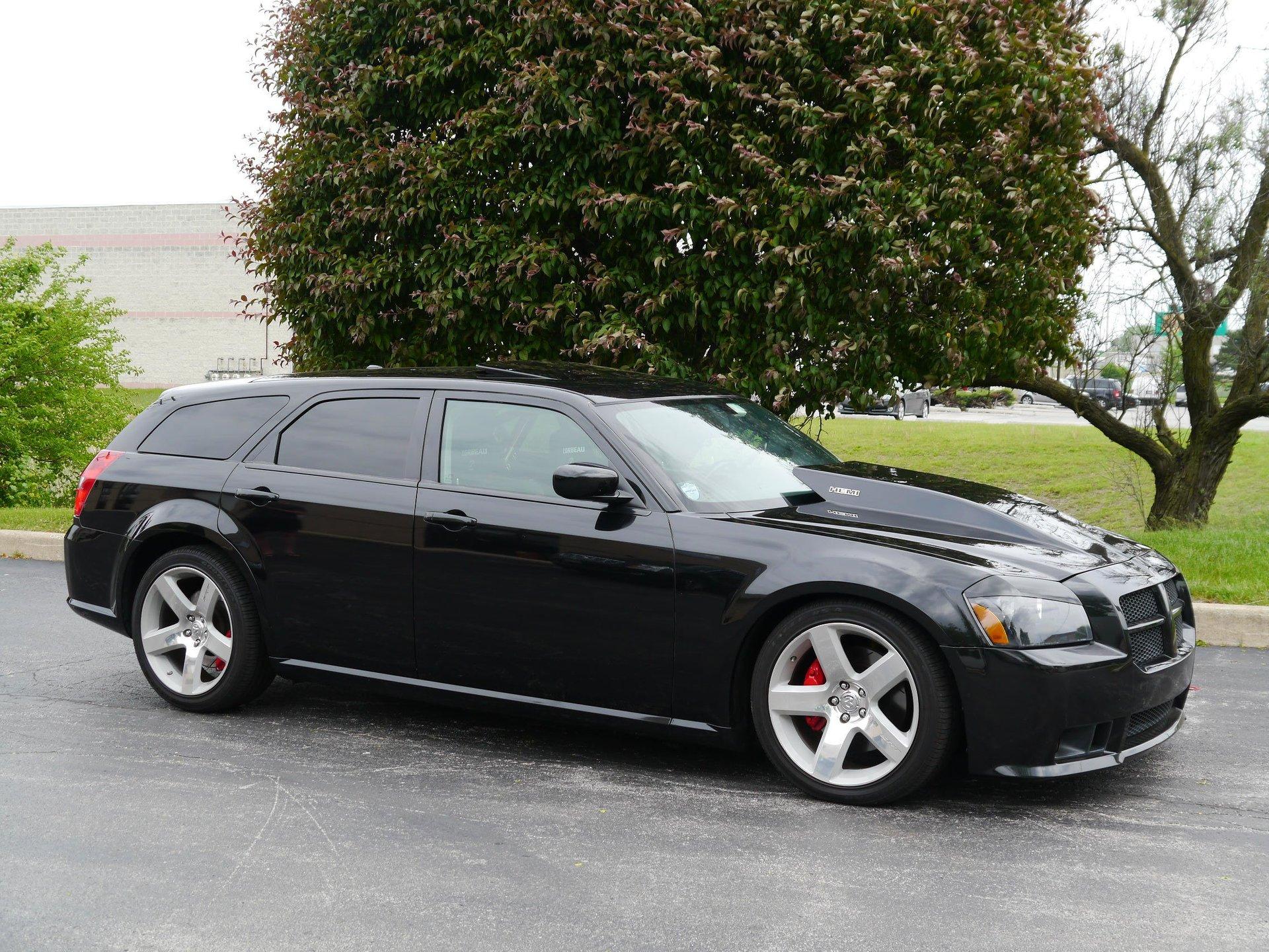 Додж магнум. Dodge Magnum 6.1 srt8. Dodge Magnum srt8. Додж Магнум 2007. Dodge Magnum srt8 2007.