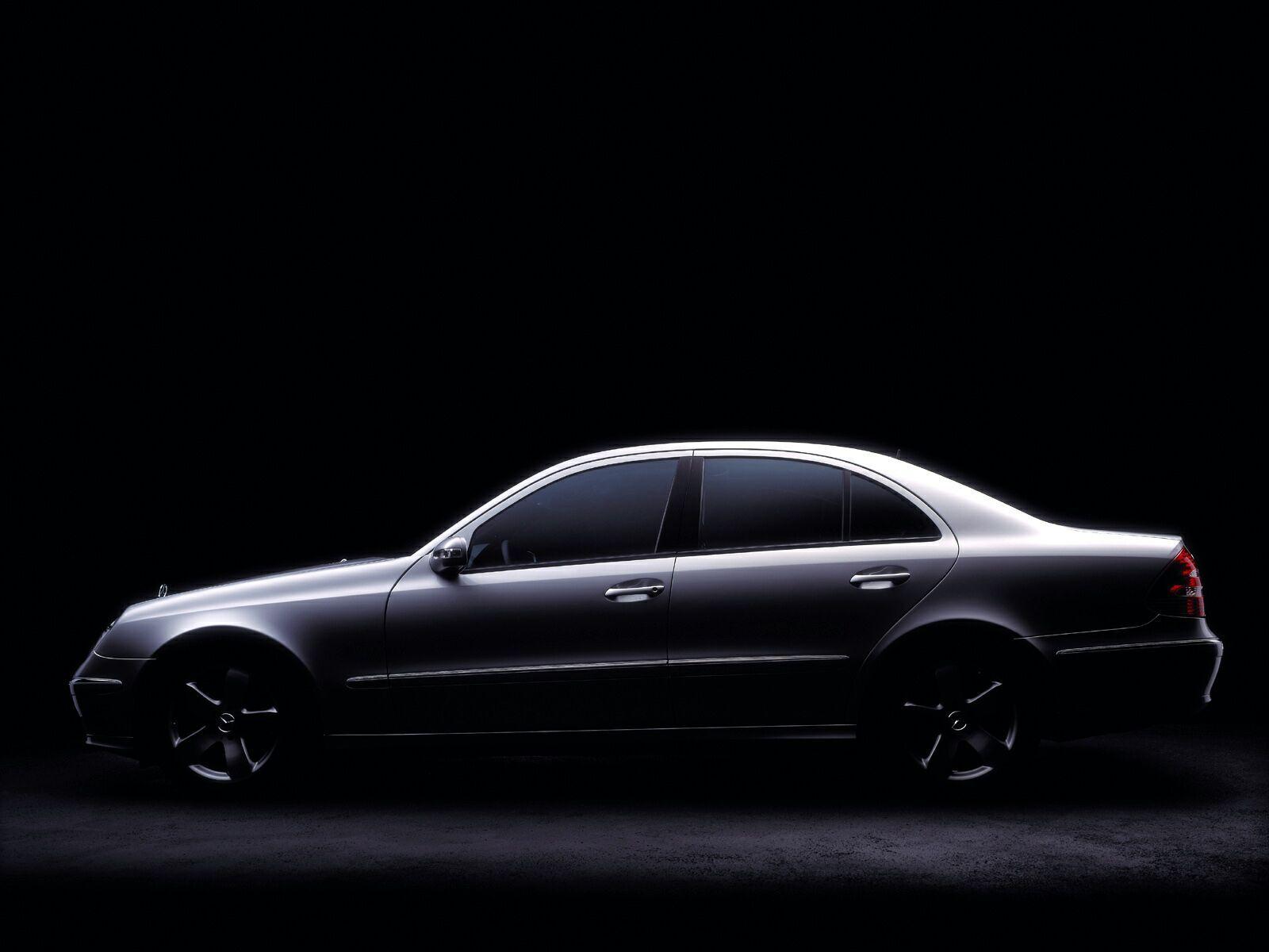 1600x1200 Mercedes E Class Wallpaper