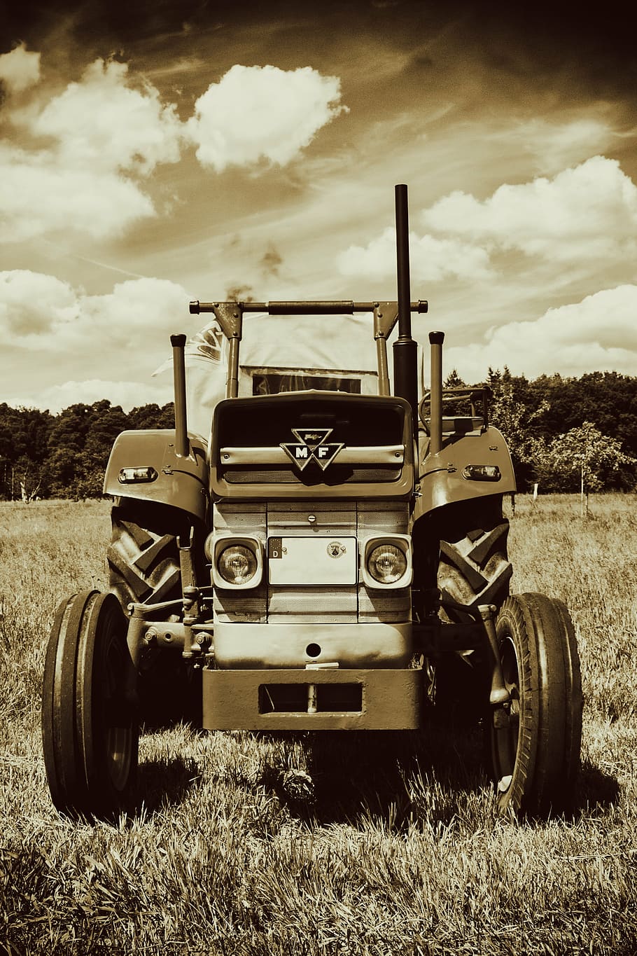 910x1365 Massey Ferguson 35 65 And 135 Wallpaper