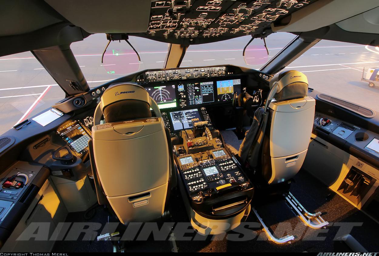 1250x845 Boeing 787 Cockpit Wallpaper