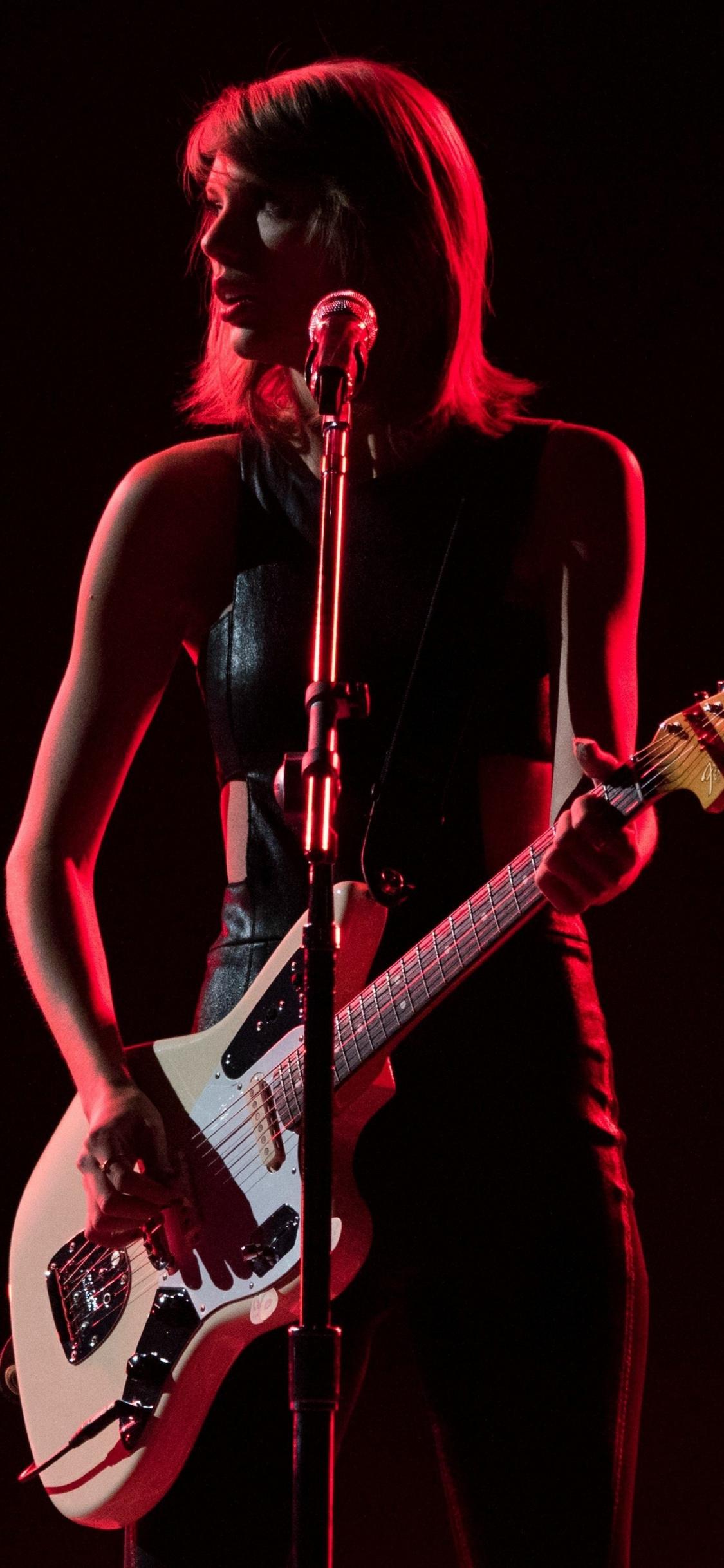 1125x2436 Portrait, Live Concert, Taylor Swift, Wallpaper Swift 1989 World Tour We Are Never Getting Back