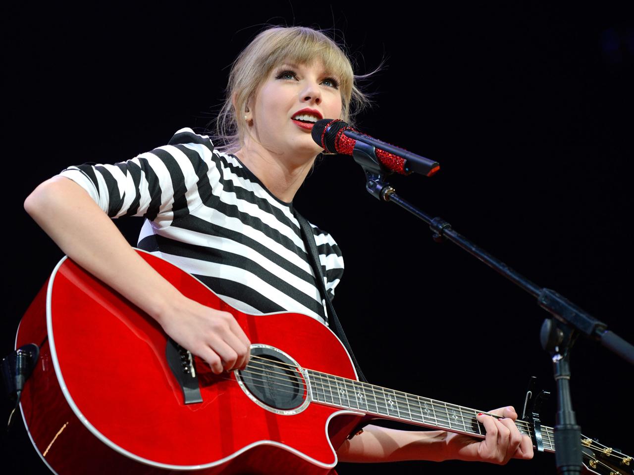 1280x960 Red' alert: Is Taylor Swift country enough for the CMAs?