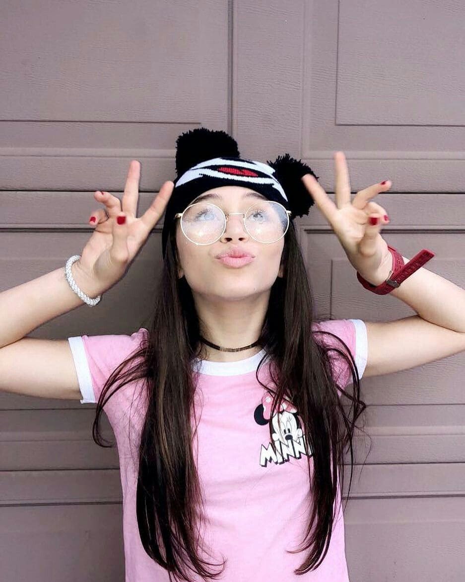 937x1171 Tessa Brooks HD