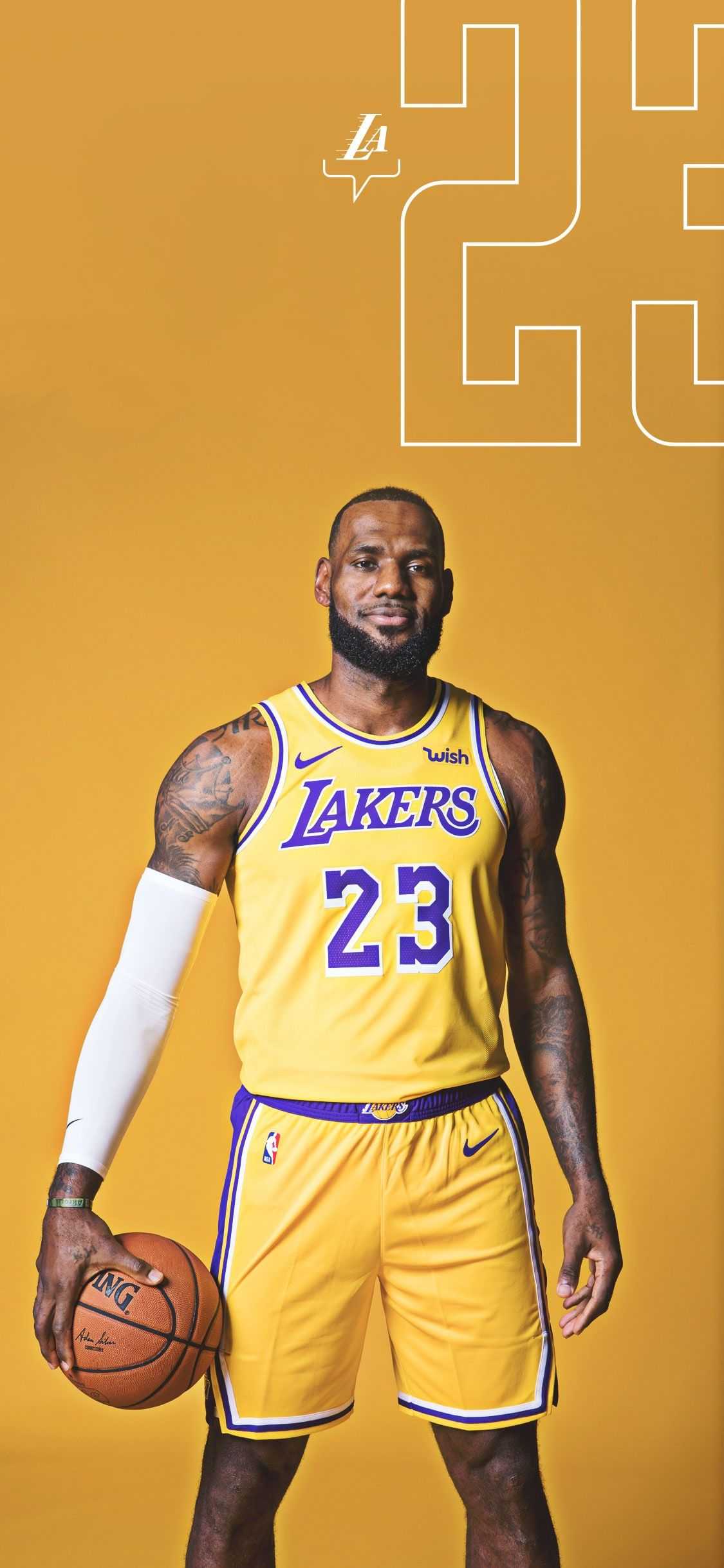 1125x2436 Lebron James Wallpaper