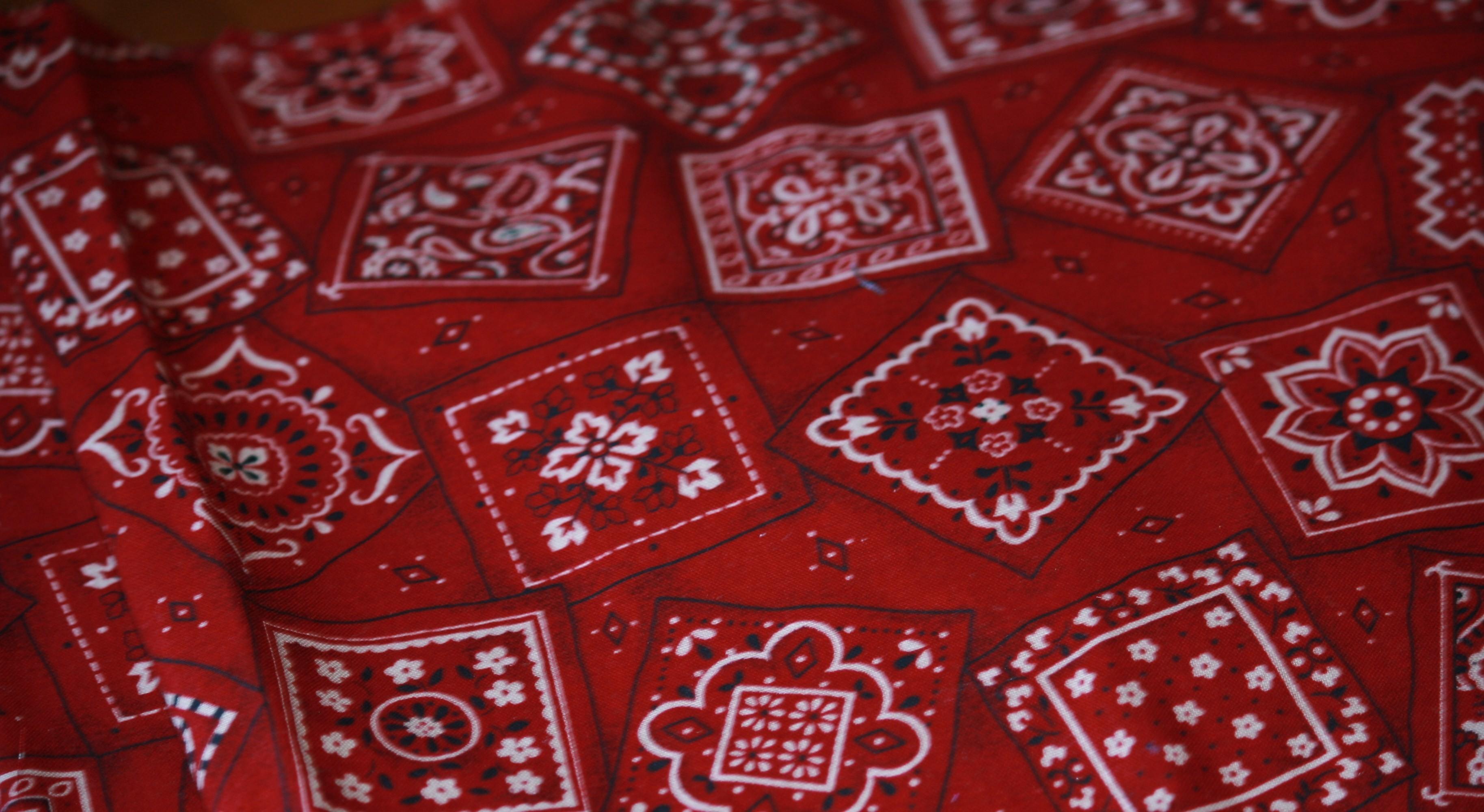 3655x2000 Bandana Wallpaper