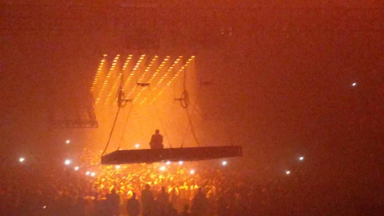 1280x720 Kanye West Showing Love For Frank Ocean + Rant Saint Pablo Tour Oakland (10 22 16) [4K]