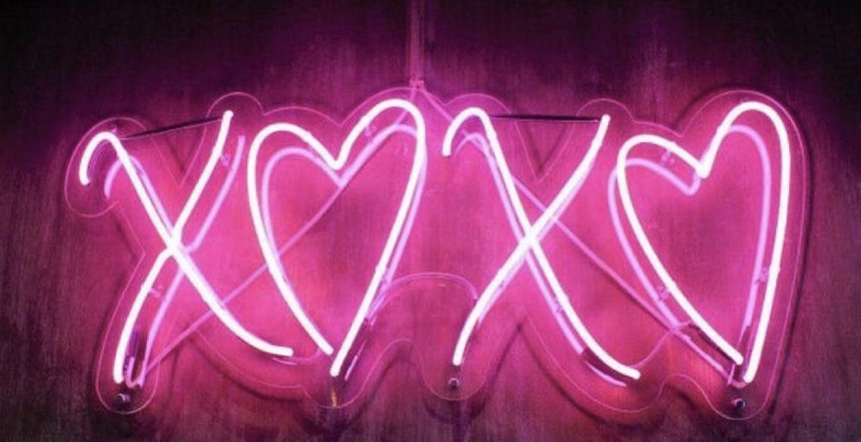 Pink Neon Lights Wallpapers Top Free Pink Neon Lights Backgrounds WallpaperAccess