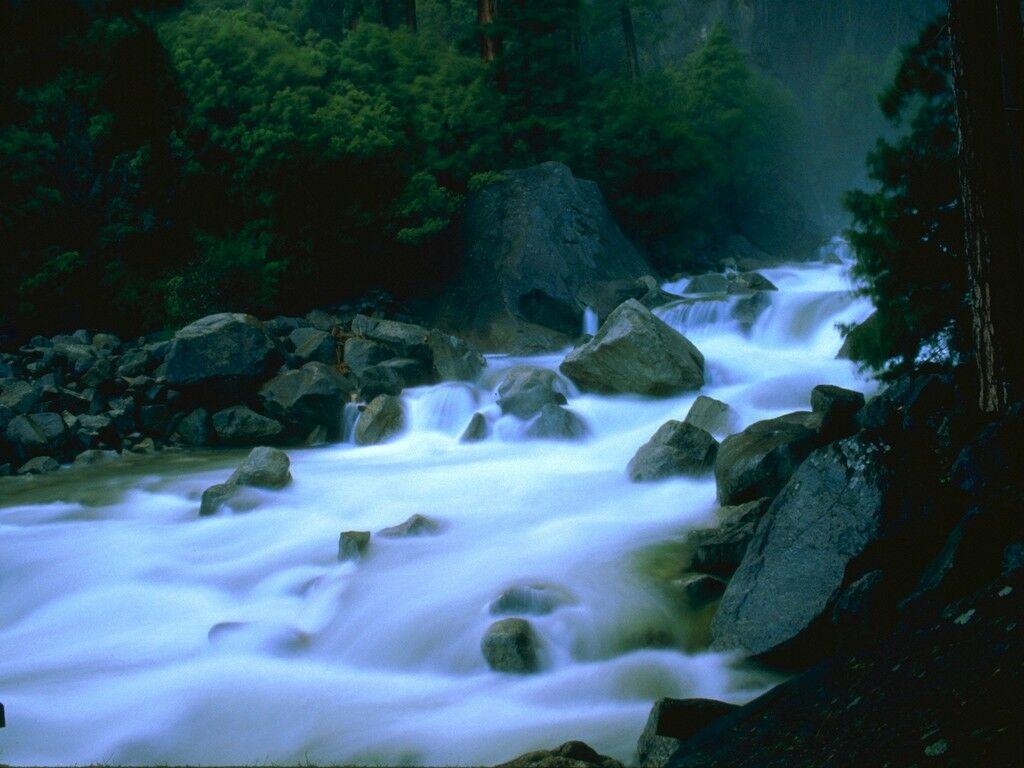 1024x768 Yosemite White Water Rapids And Streams Wallpaper