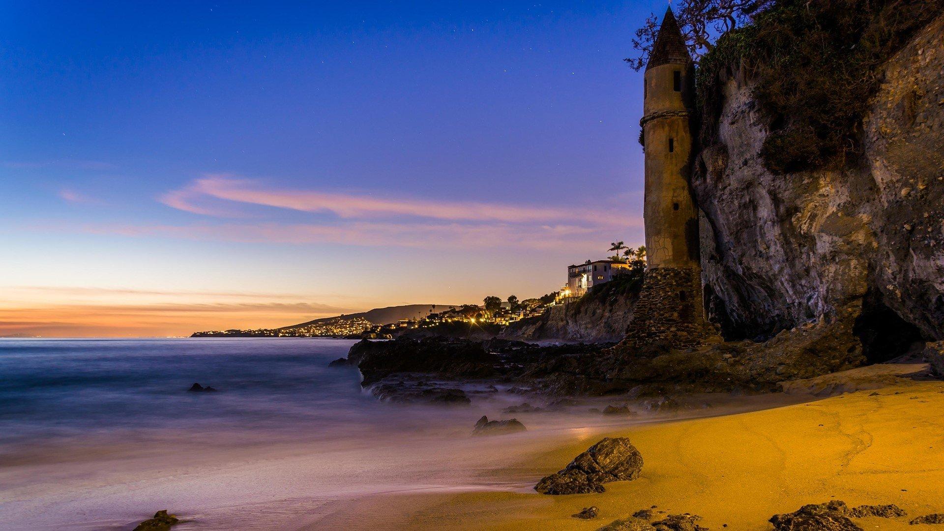 1920x1080 Victoria Beach's Pirate Tower in Laguna Beach, California HD Wallpaper
