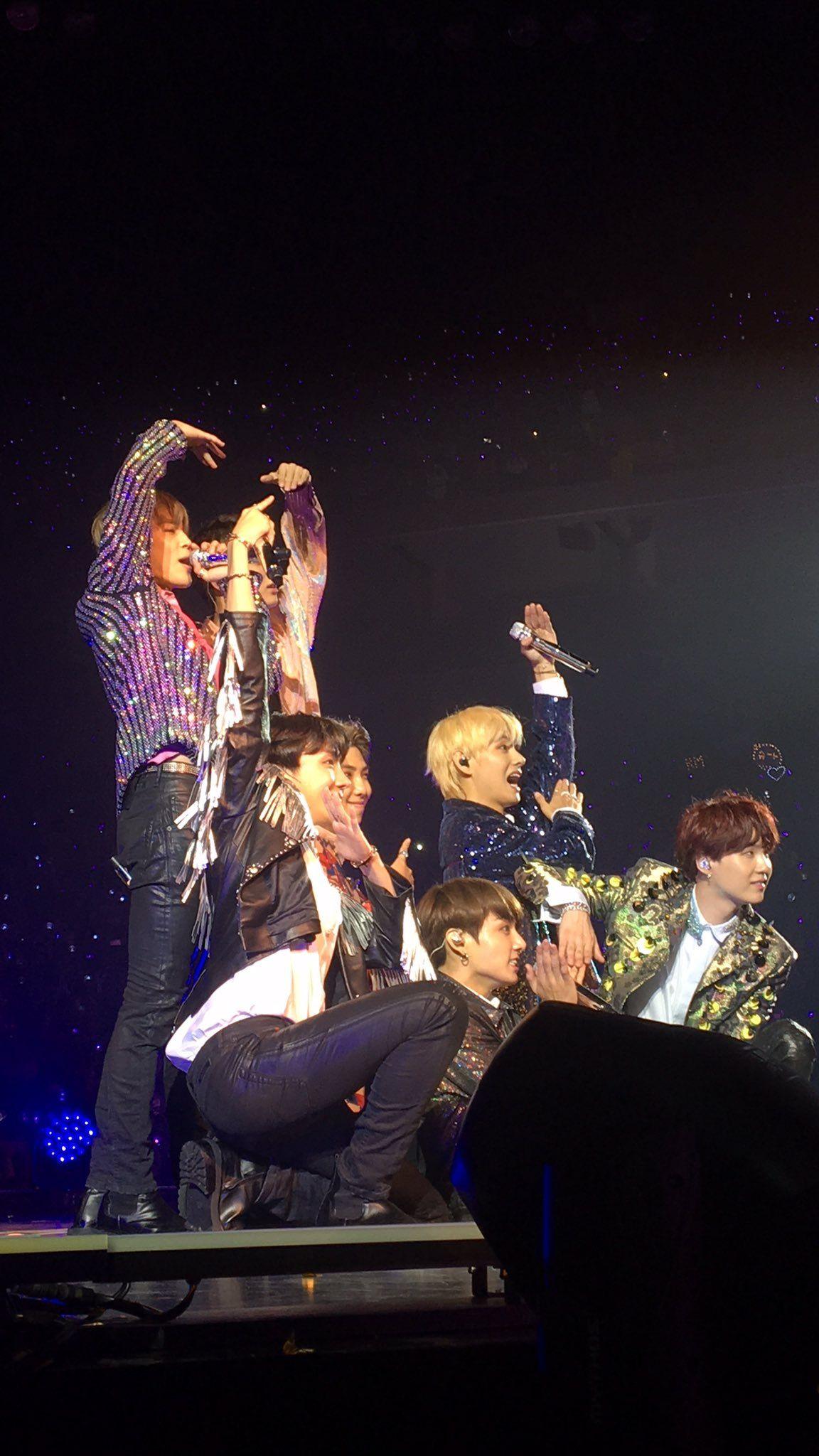 1152x2048 Free download 180912 Love Yourself Tour in Oakland CA in 2020 Bts concert [1152x2048] for your Desktop, Mobile & Tablet. Explore BTS Tour 2020 Wallpaper. BTS Tour 2020 Wallpaper