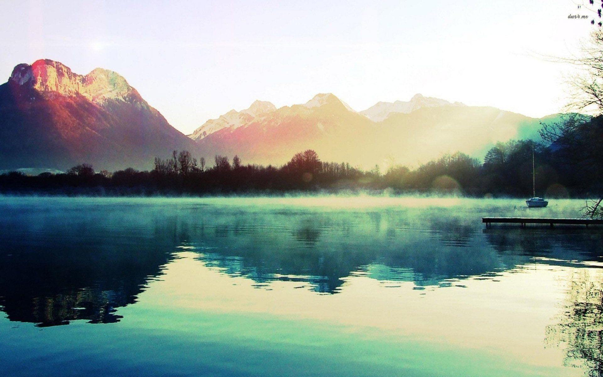 1920x1200 Misty Mountain Wallpaper (Picture)