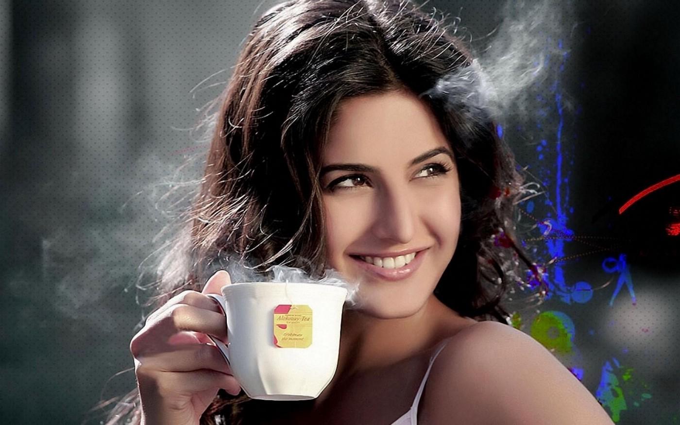1400x875 Beautiful Katrina Kaif Most Attractive Wallpaper.
