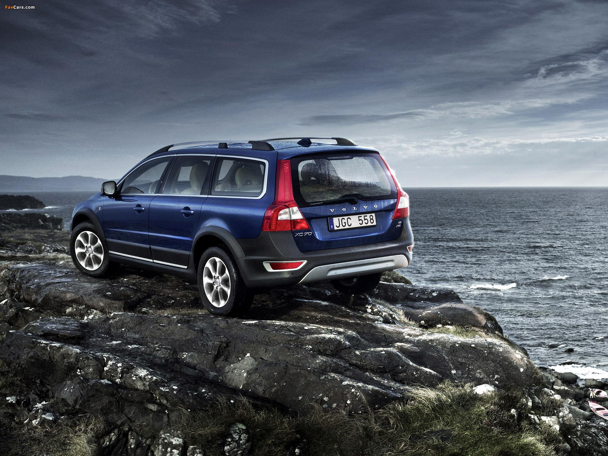 2048x1536 Volvo XC70 Wallpaper