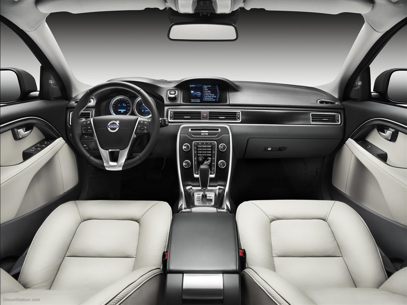 1600x1200 Volvo XC70 2012 Exotic Car Wallpaper of 10 : Diesel Station